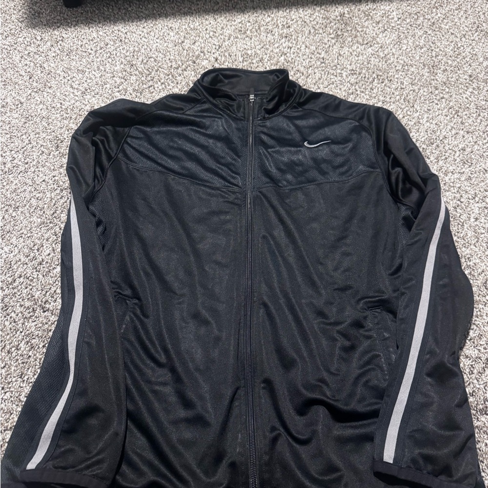 Nike Men's Black and Gray Windbreaker